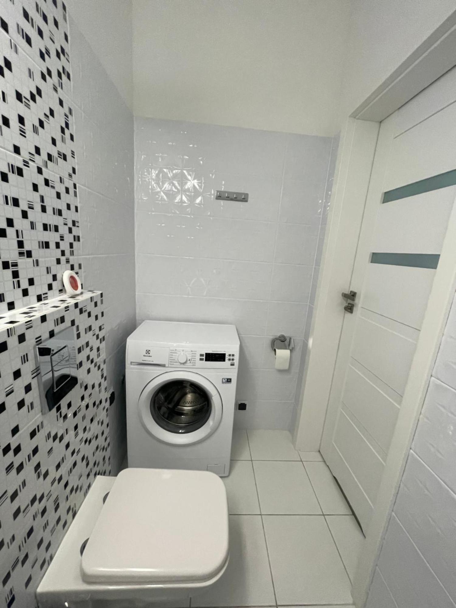 Apartment Rynek Sienny 2 *